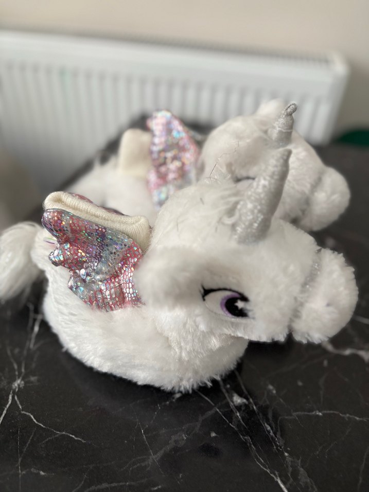 Kızlar için Beyaz Kürklü Unicorn Ev Terliği - Görsel 5