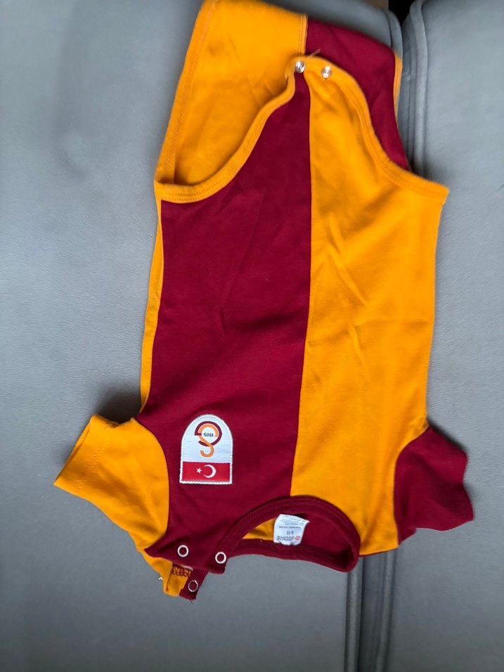 Sarı-Bordo Bebek Kolsuz Body Velcro Kapamalı - Görsel 3