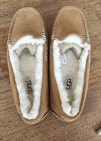 Orijinal Amerika Ugg magazadan ayakkabı