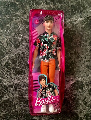 BARBIE FASHIONISTAS YAKIŞIKLI KEN #184