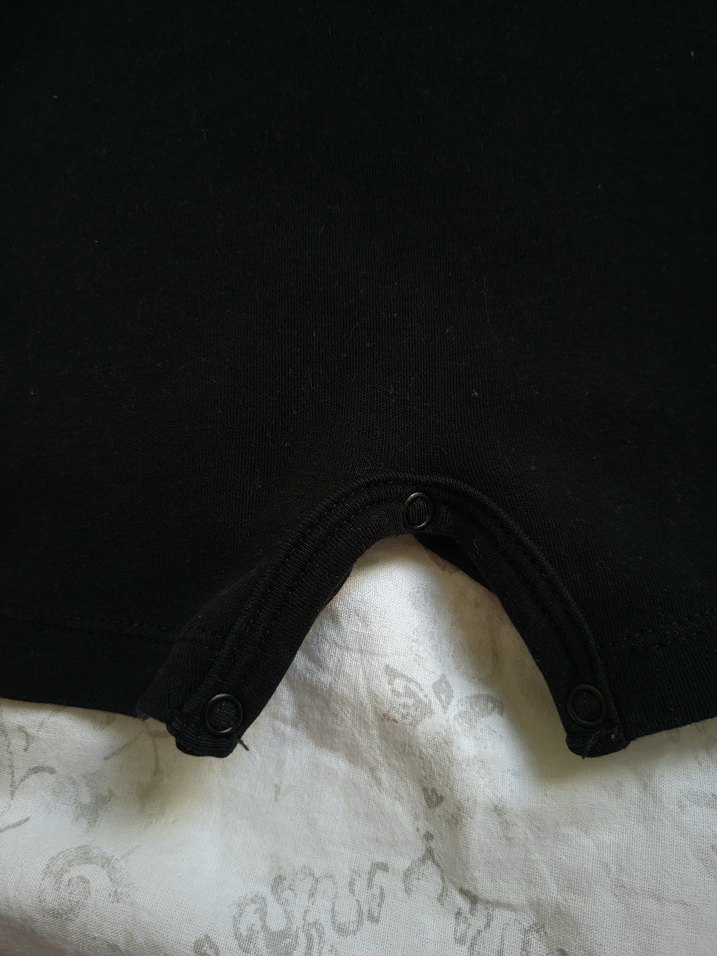 Siyah Kısa Kollu Bebek Tulum - Görsel 4