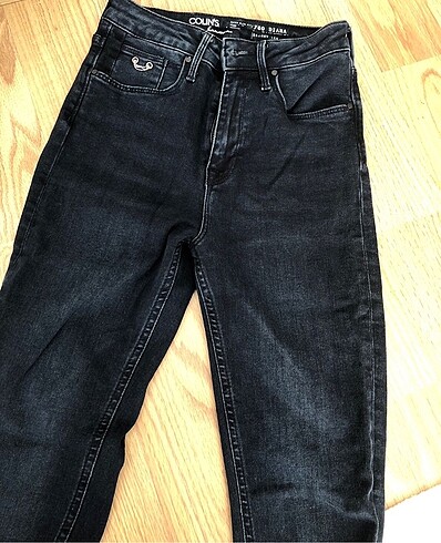 Koyu jean