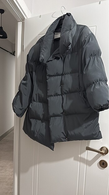 Bershka Şişme mont