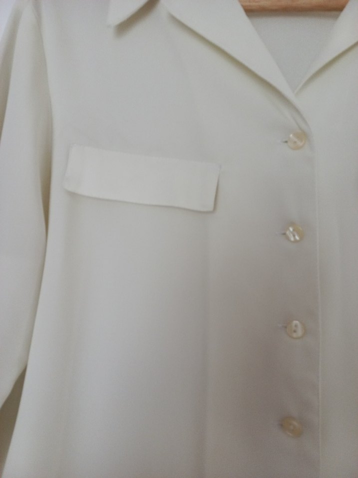 Ekru Kadın Düğmeli Uzun Kollu Gömlek - Görsel 3