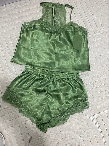 Saten pijama takımı
