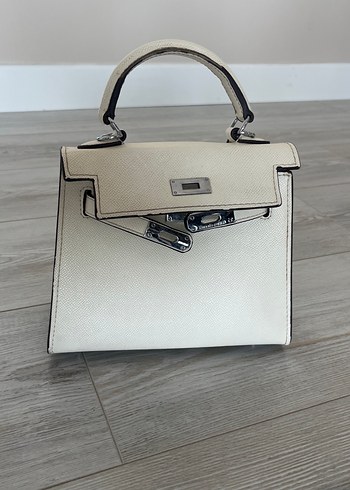 Klasik Elegan Beyaz Kadın Mini Çanta