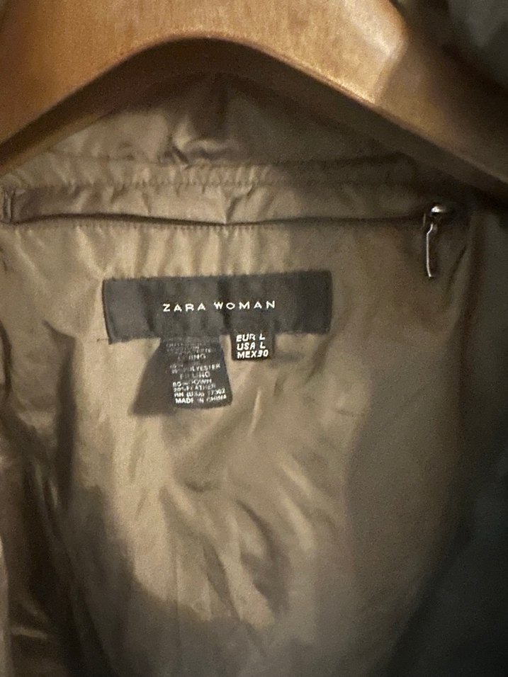 Zara Marka, Yeşil Renkte, Kuş Tüyü Dolgulu Mont - Görsel 4