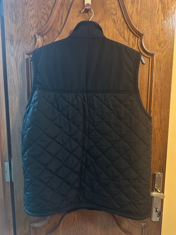 Siyah Renkte Yelek - Görsel 2