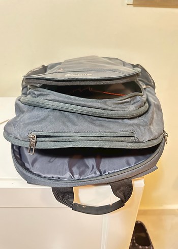 Samsonite Marka, Gri Renkte Sırt Çantası - Görsel 4