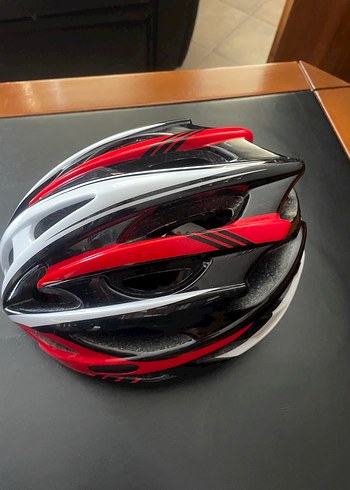 Kırmızı Baskılı Bisiklet Kaskı - Görsel 2