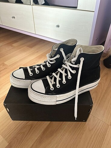 Converse Chuck Taylor All Star Lift Platform