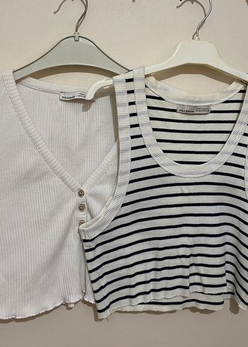 diğer Beden 2 cropun fiyatıdır PULL BEAR CROP