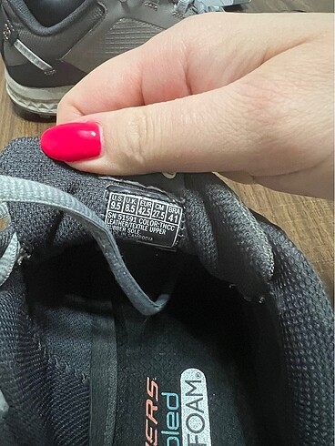 Skechers kışlık spor ayakkabı 42,5 beden