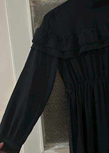 Uzun Siyah Fırfırlı Elbise - Görsel 2