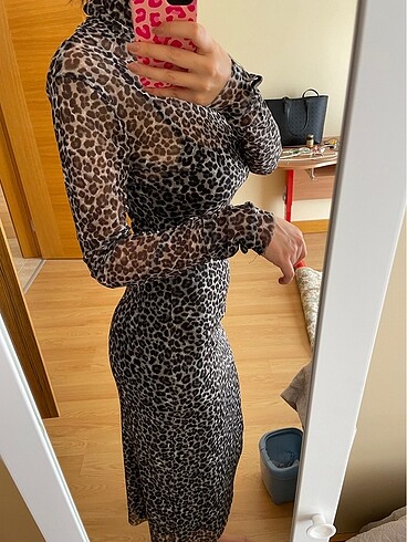 Leopar desenli elbise
