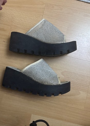 Gümüş Dolgu Topuklu Kadın Terlik 30 - Görsel 3