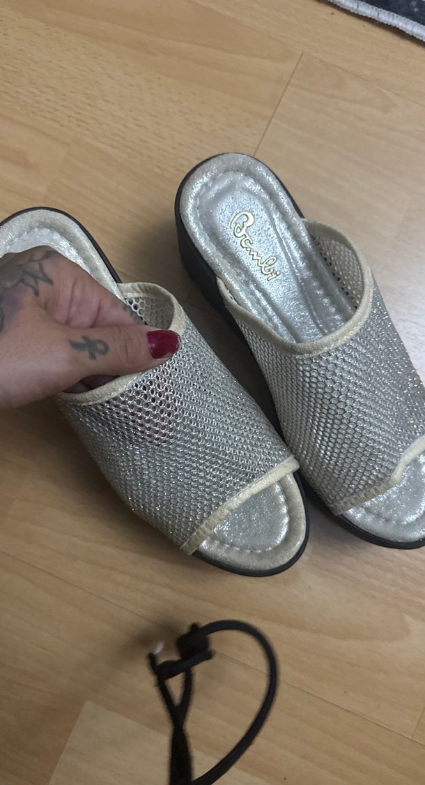 Gümüş Dolgu Topuklu Kadın Terlik 30 - Görsel 2