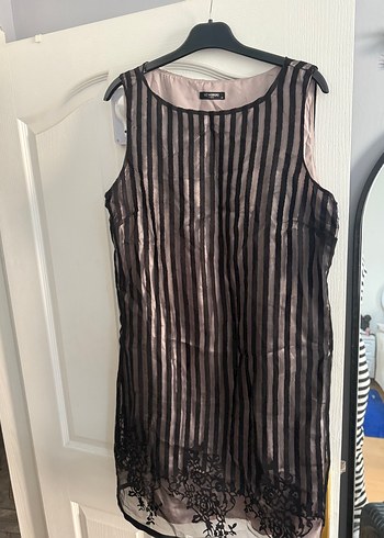 Siyah Çizgili Elbise - Görsel 5