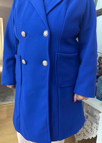 Düğmeli Mavi Kadın Kaban - Görsel 2