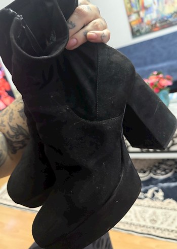 Bershka Siyah Süet Platform Topuklu - Görsel 4