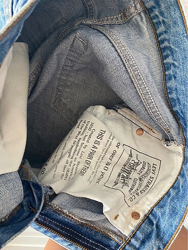 27 Beden mavi Renk Vintage Levis Jean