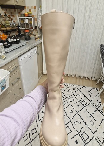 Bej Deri Fermuarlı Kadın Dizüstü Bot - Görsel 2