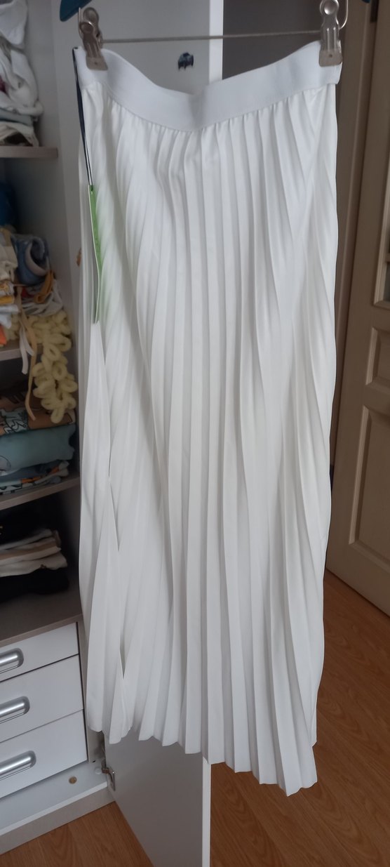 SUNFYRE Beyaz Pilili Uzun Etek - Görsel 3