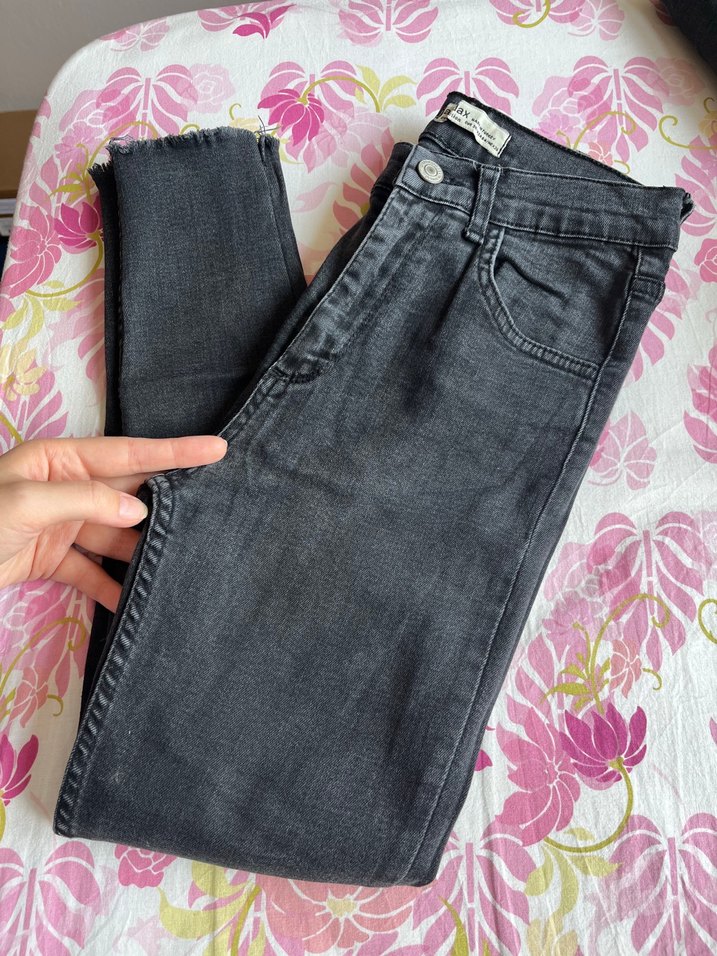 Siyah füme yüksek bel jean 34-36 - Görsel 3