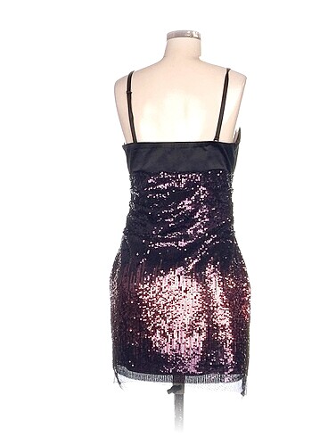 38 Beden Lipsy Mini Elbise %70 İndirimli.