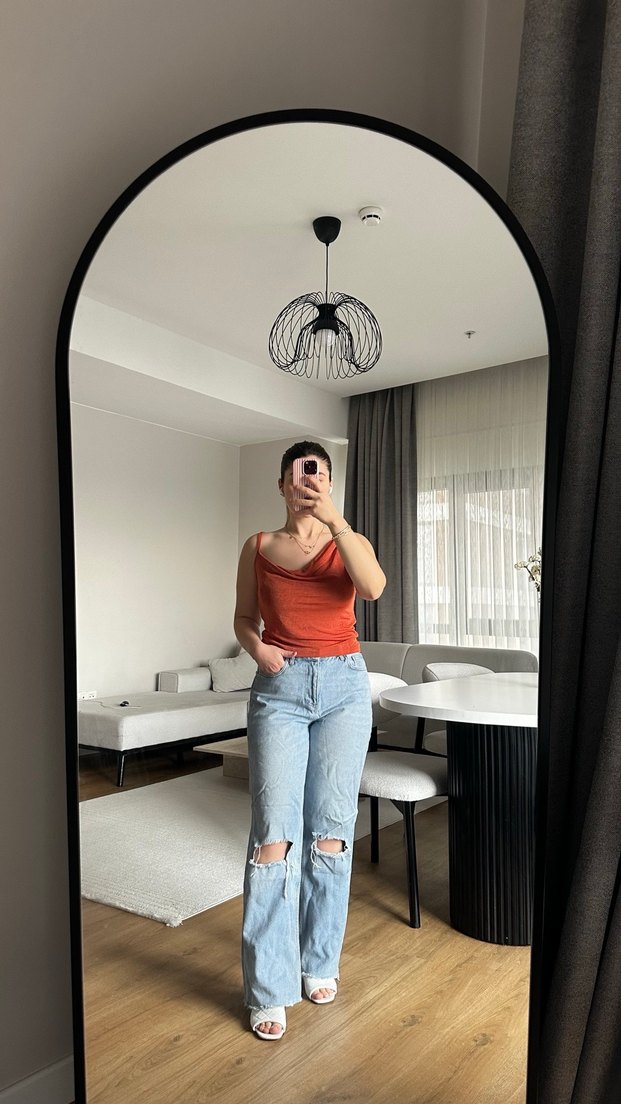 Yırtık Diz Detaylı Loose Fit Kadın Jean - Görsel 2