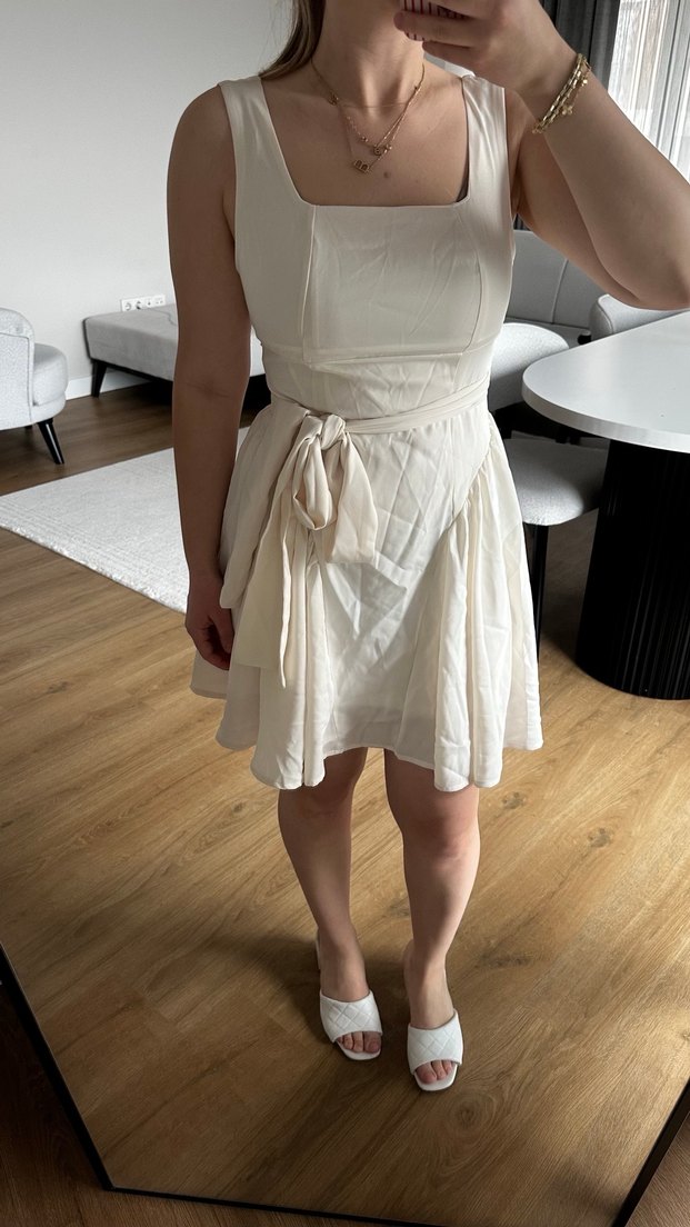 Beyaz Kolsuz Midi Elbise - Görsel 2