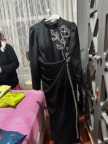 Siyah tesettür abiye