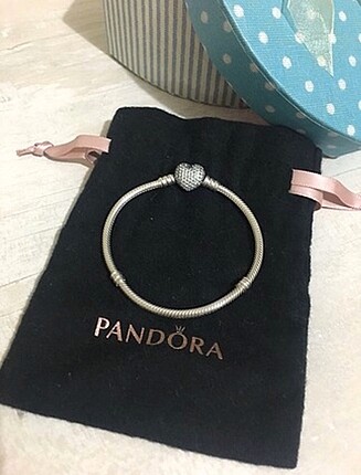 Pandora bileklik