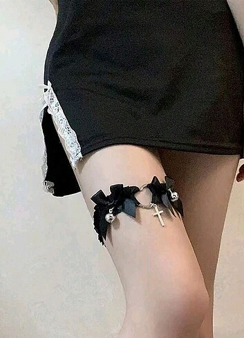 Ayarlanabilir siyah choker 