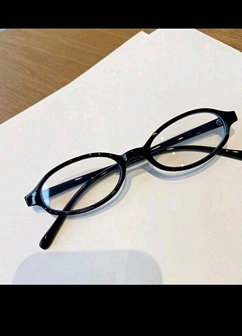 İki peruk+gözlük 