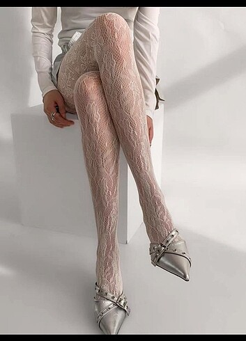 Beyaz dantelli çiçekli file çorap  - Görsel 5