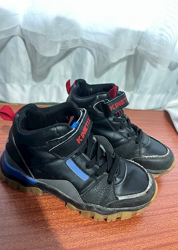 Erkek Çocuk Siyah Spor Ayakkabı Velcro Bağcıklı