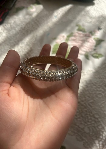 Beyaz Boncuklu Yılan Desenli Kadın Bileklik - Görsel 3