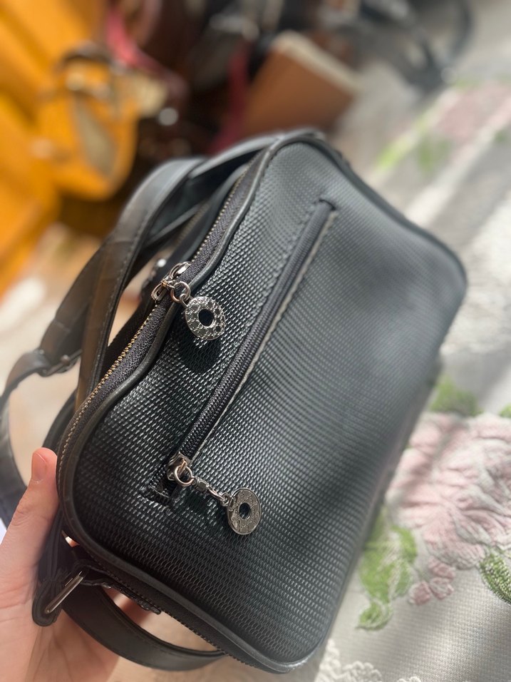 Yılan Desenli Siyah Deri Kadın Çanta - Görsel 3