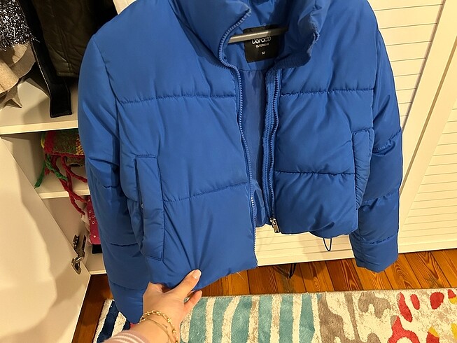 Yeni durumda fazlalıktan satıyorum Crop mont