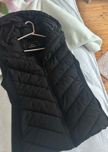 zara kontrast şişme yelek