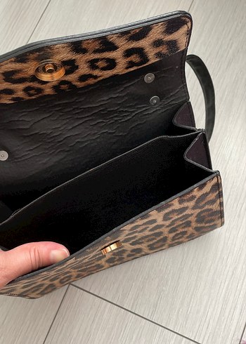 Beden Kürk Detaylı Leopar Desenli Deri Kadın Çanta