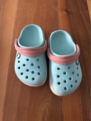 Crocs c8