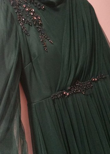 Yeşil İşlemeli Uzun Kollu Abiye Elbise - Görsel 6