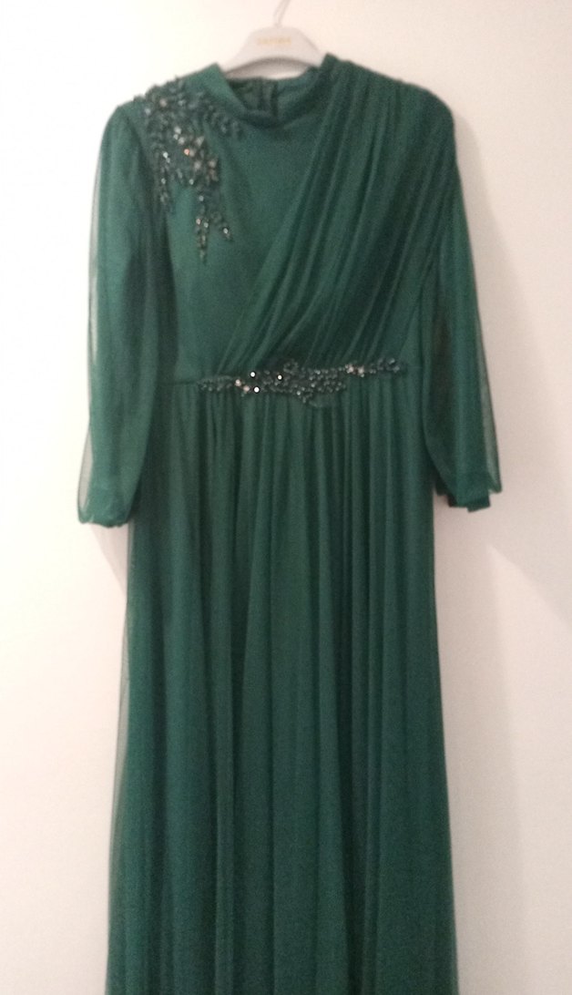 Yeşil İşlemeli Uzun Kollu Abiye Elbise - Görsel 2