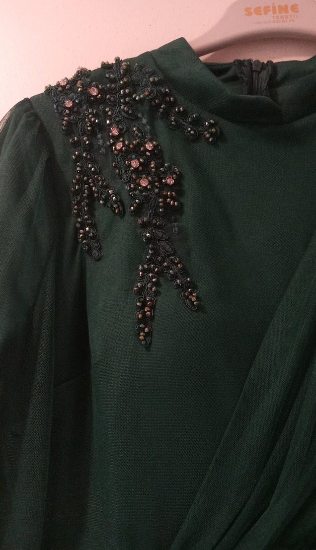 Yeşil İşlemeli Uzun Kollu Abiye Elbise - Görsel 4