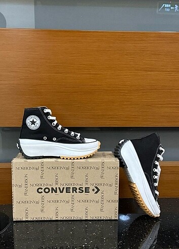 38 Beden Converse Spor Ayakkabı 