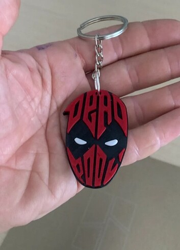 Diğer Deadpool Anahtarlık
