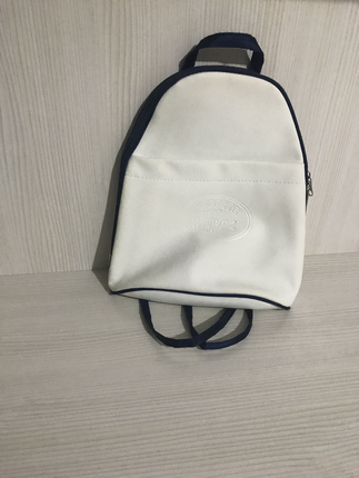 Lacoste sırt çantası 