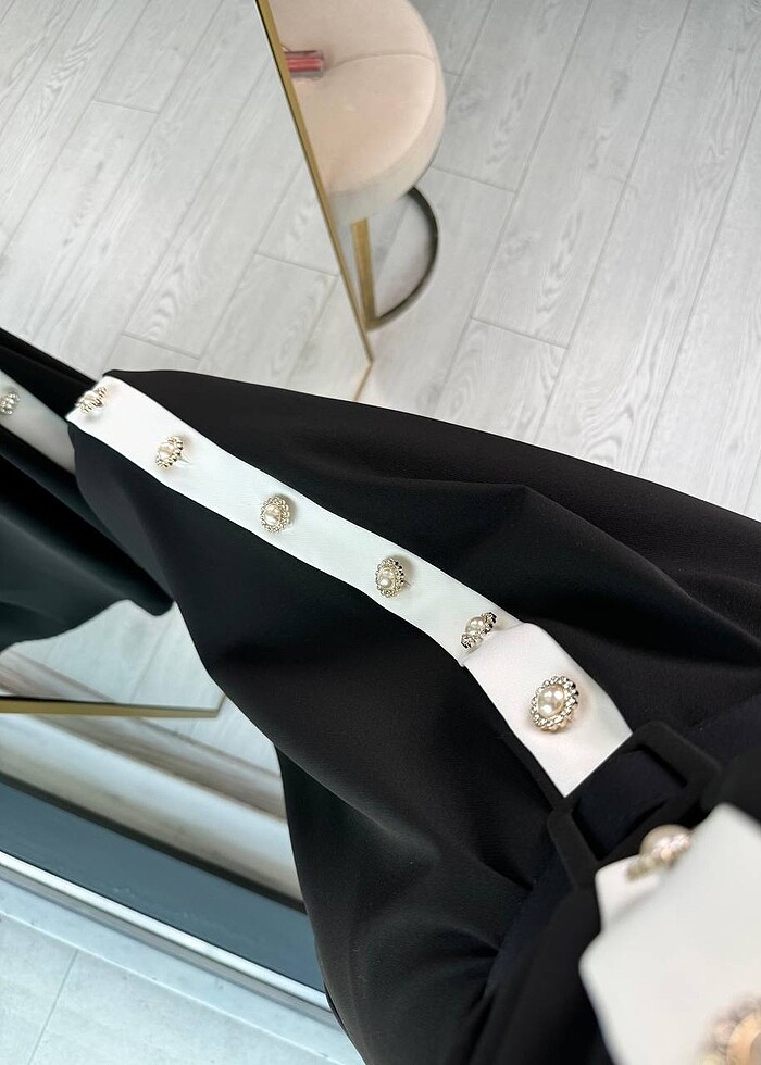 İnci taşlı yakalı elbise - Görsel 4